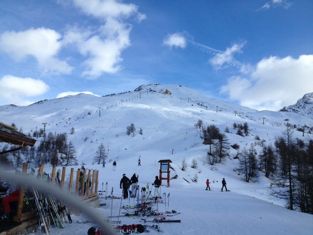 Olimpic Village Th Sestriere Apartments מראה חיצוני תמונה