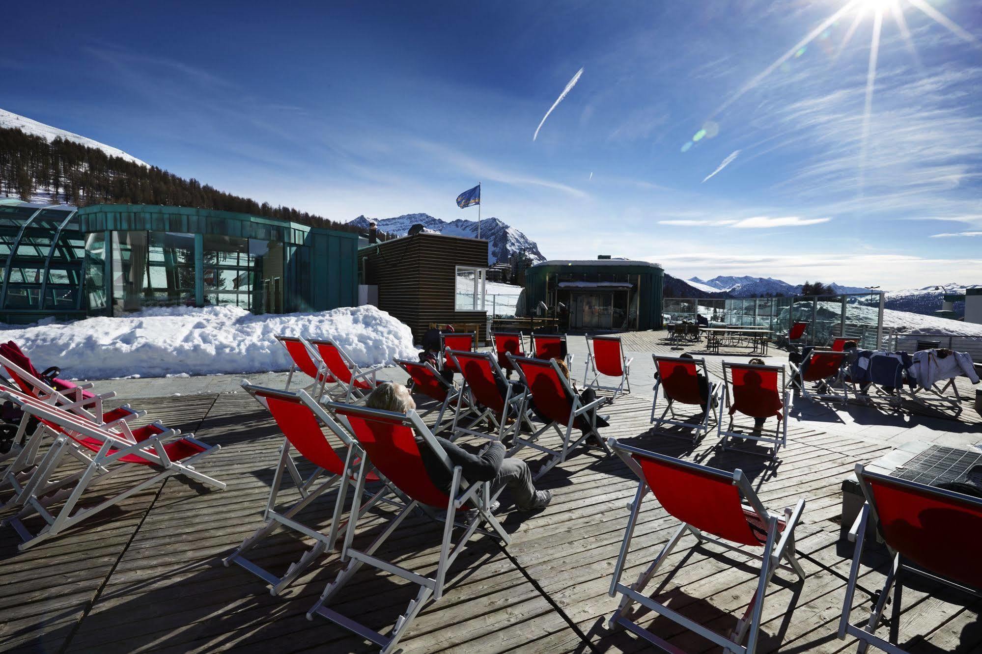 Olimpic Village Th Sestriere Apartments מראה חיצוני תמונה